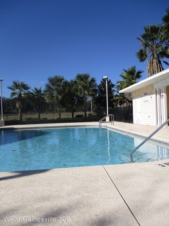 Building Photo - 2 br, 2 bath House - 1561 NW 29th Road Unit 6