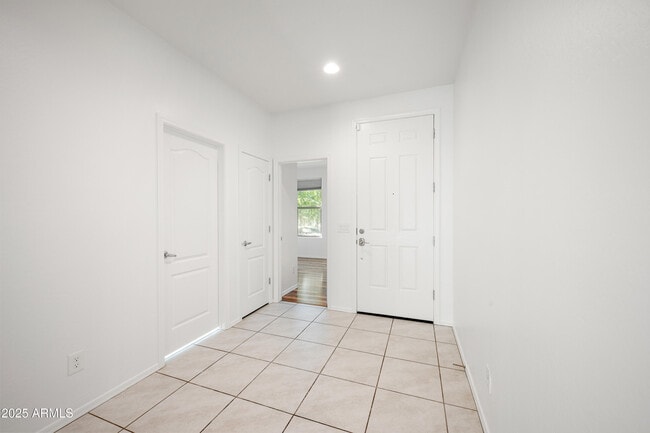 Foto del edificio - 2814 W Apollo Rd