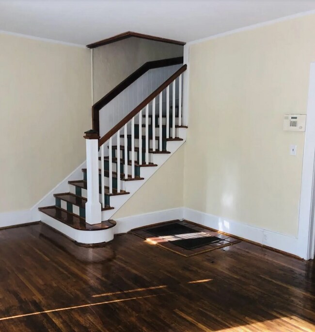 Foto del edificio - Pre-Leasing for the 26-27 School Year! - A...