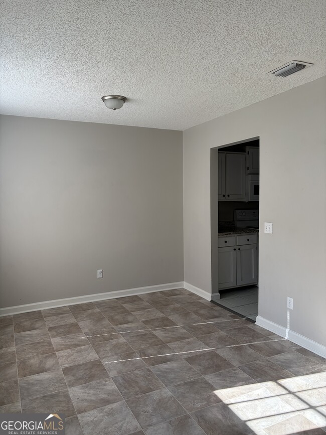 Building Photo - 736 Morningside Ln