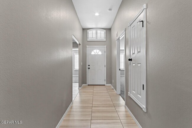 Building Photo - 1908 Thomas Lackland St