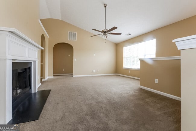 Building Photo - 1488 Buckingham Pl
