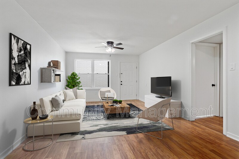 Foto principal - 459 Apartment Ct Dr