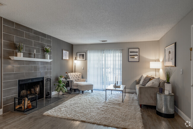 Englewood - 1,044SF - Living Room - Barrington Place Apartments