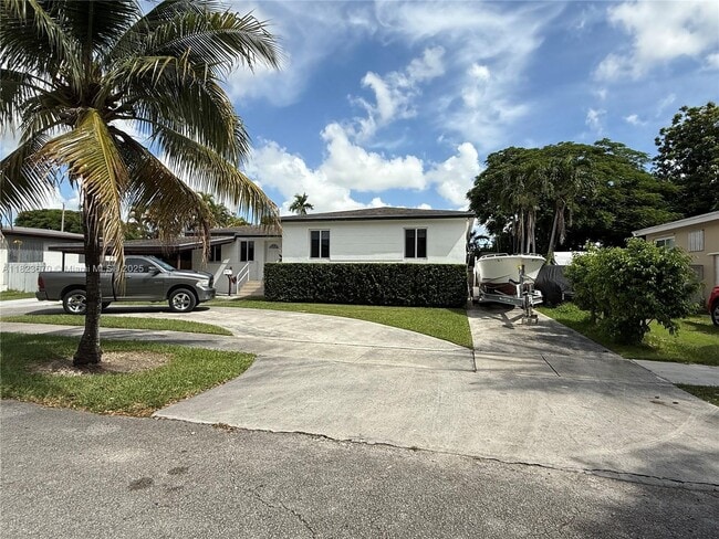 Building Photo - 8331 SW 31st St