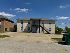 Building Photo - 1621 Inca Dr