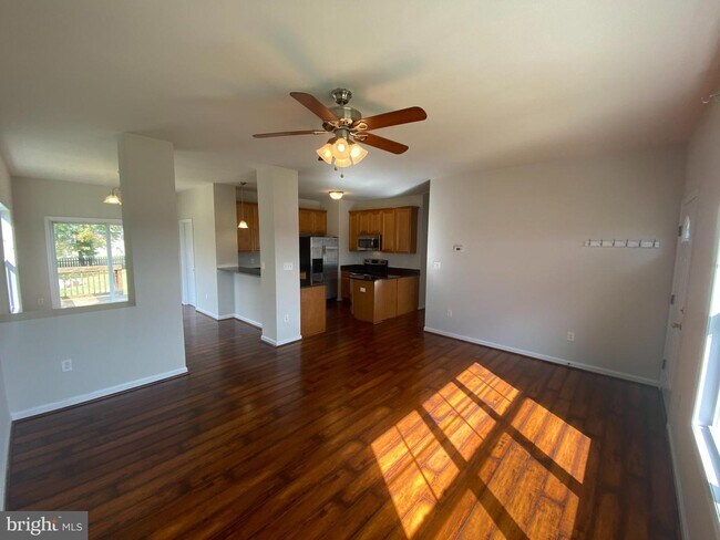 Building Photo - 1511 Bowie Rd