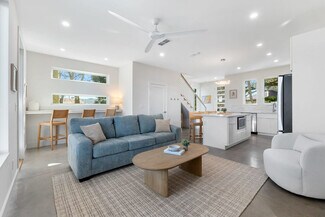 Building Photo - 2A Sanchez Cove