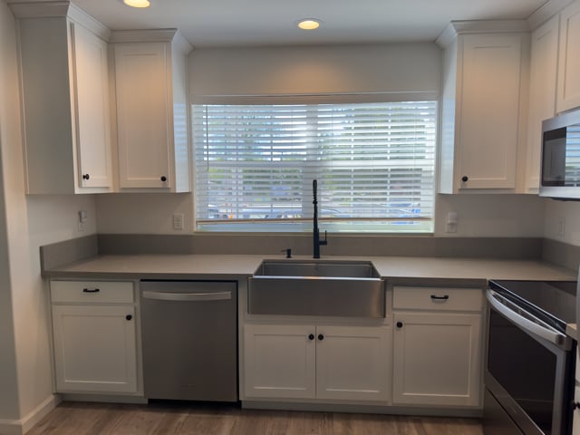 Building Photo - 405 S 11th St