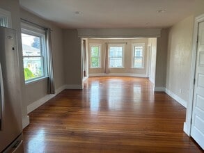 Building Photo - 207 Lowden St