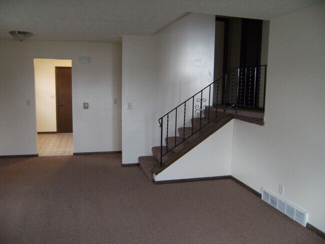 Foto del edificio - 3026-3028 Menke Cir