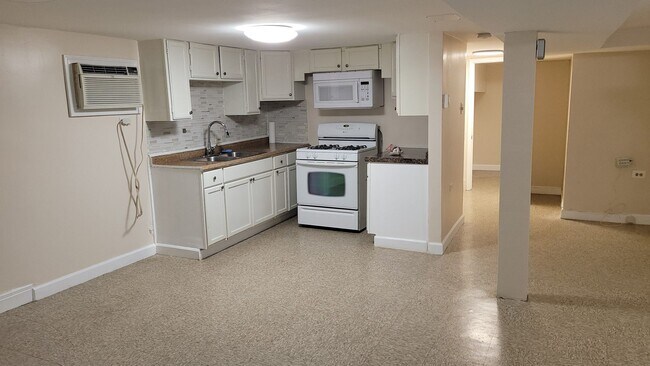 Foto del edificio - 8647 S Drexel Ave