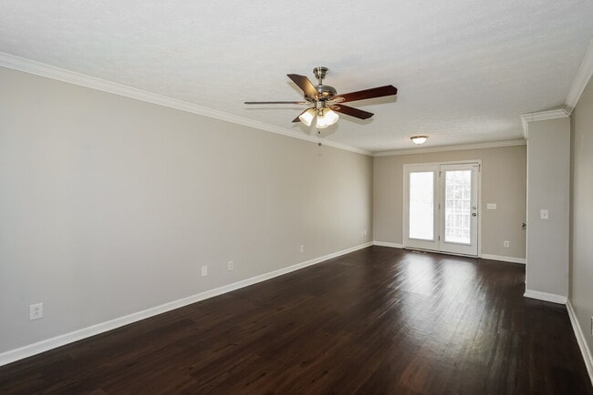 Building Photo - 1560 Brick Dr