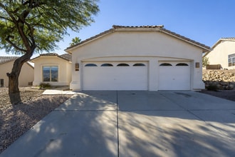Building Photo - 2335 W Noble Heights Dr