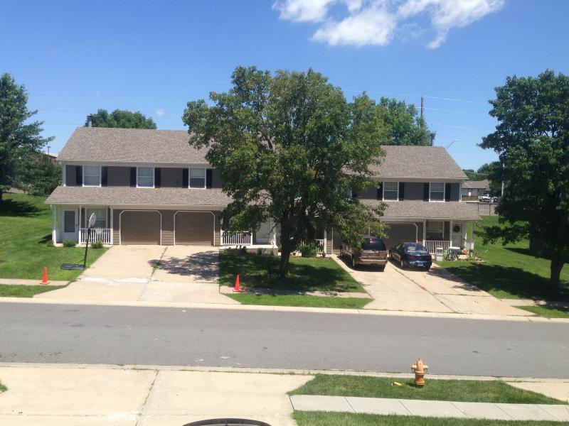 Foto principal - 722 SW Lemans Ln