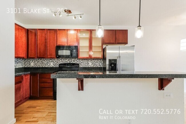 Foto del edificio - 3101 Blake St