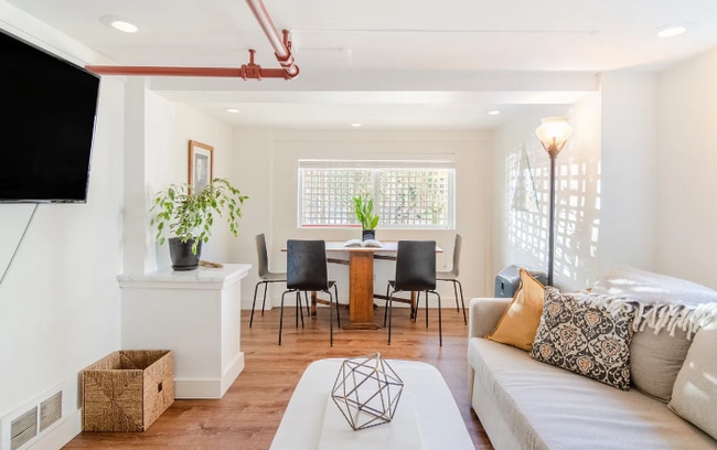 Foto del edificio - 4416 Sanford Ln
