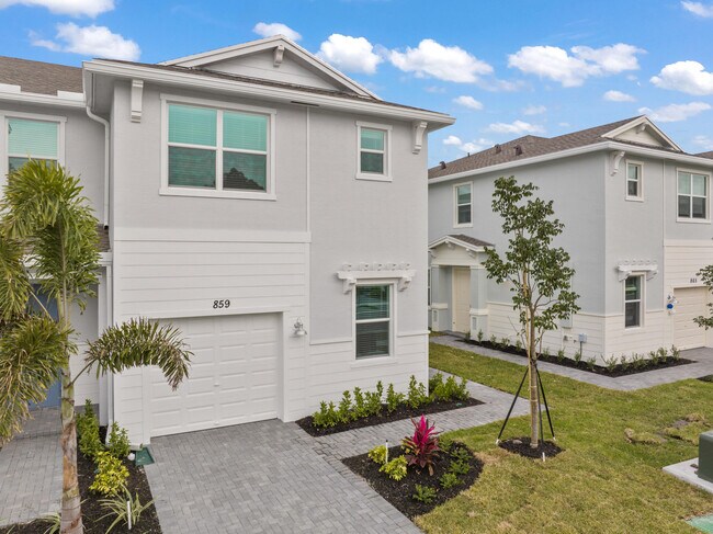 Building Photo - 859 Grovebush Ln