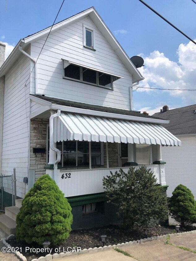 Primary Photo - 432 S Grant St