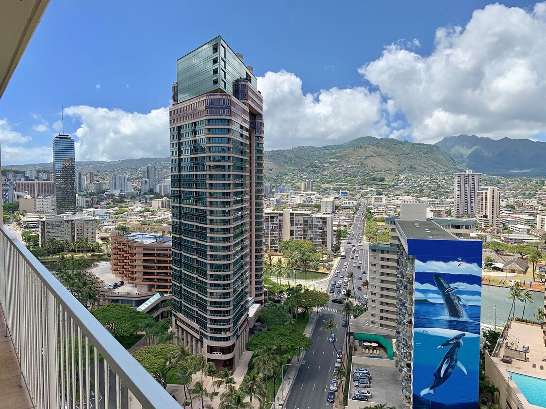 1 Bedroom, 1 Bath Condo in the Heart of Waikiki – $2,600/month - 1 Bedroom, 1 Bath Condo in the Heart of Waikiki – $2,600/month
