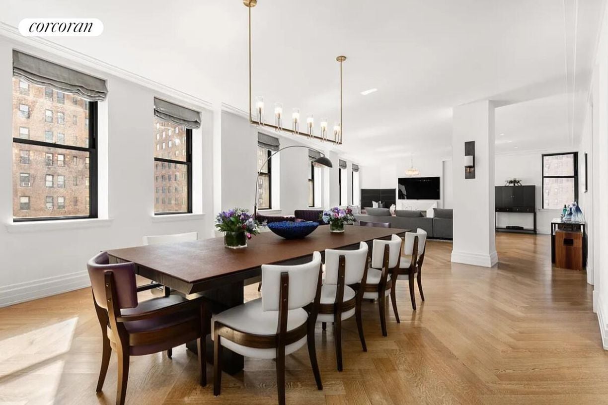Primary Photo - 235 W 75th St