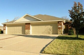 Building Photo - 1318 Piedmont Dr