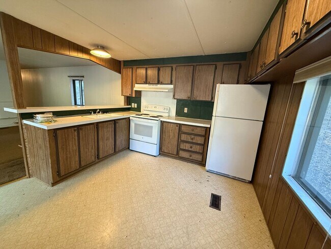 Foto del edificio - 2 Bed/1 Bath on Bend's Westside - Stannium...
