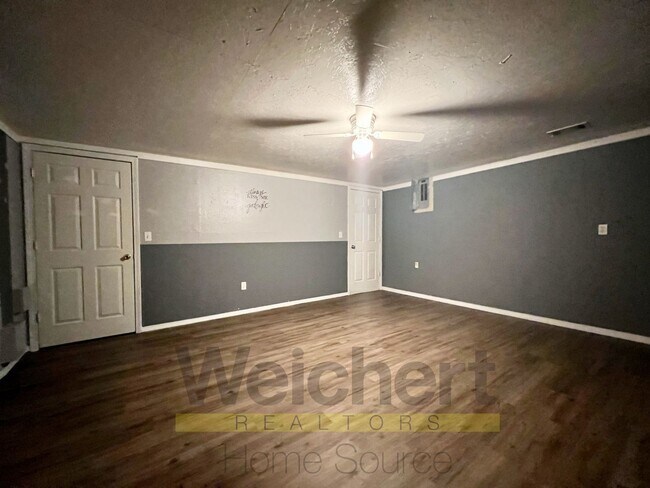 Foto del edificio - 4 bedroom on a dead end