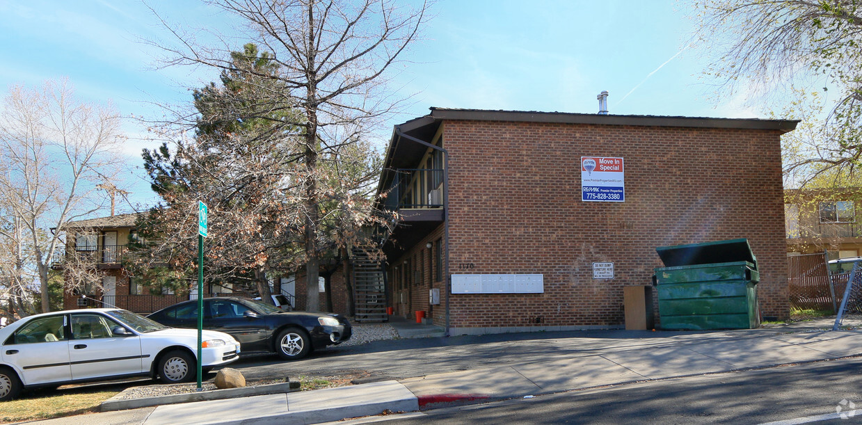 Building Photo - 1170 Brinkby Ave
