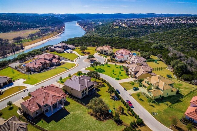 Building Photo - 11724 Shoreview Overlook