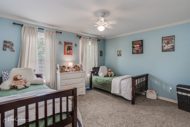 Foto del edificio - 1260 Capilano Dr