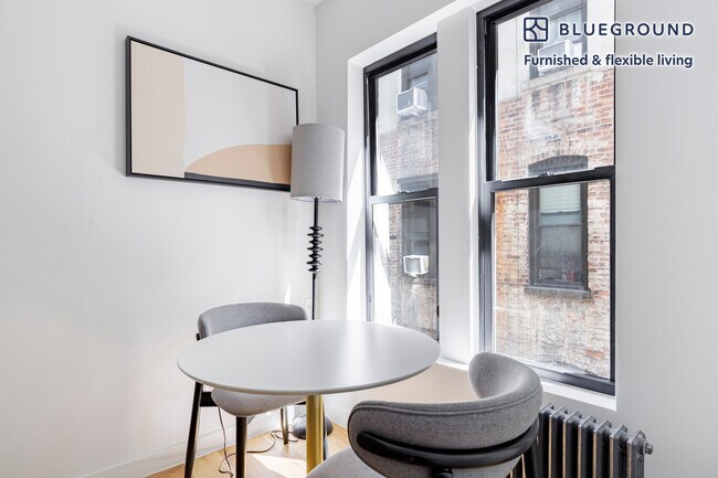 Foto del edificio - 308 E 78th St