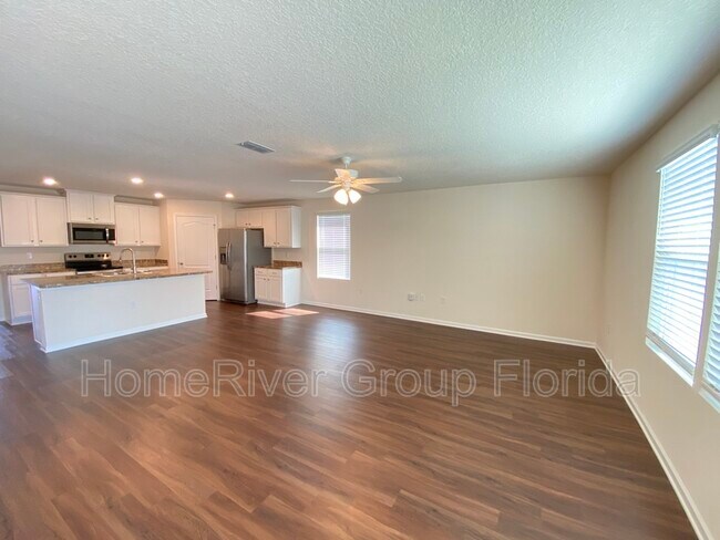 Building Photo - 2237 Pebble Point Dr