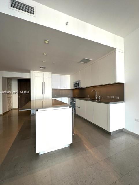 Building Photo - 68 SE 6th St