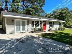 Building Photo - 513 Ashford St
