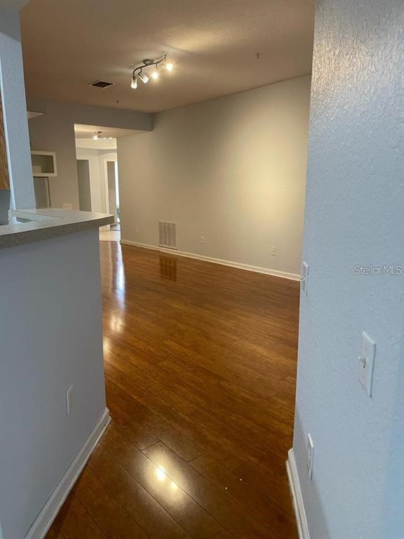 Foto del edificio - 6443 Axeitos Terrace