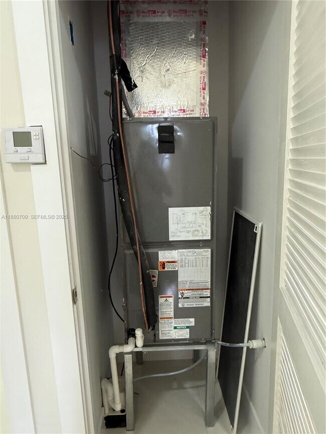 Foto del edificio - 559 NW 2nd St