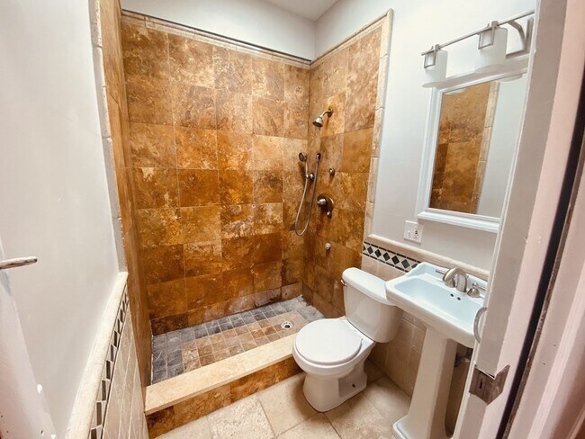 Foto del edificio - 153 Washington St