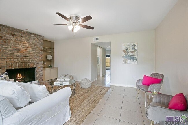 Building Photo - 5333 Heatherstone Dr