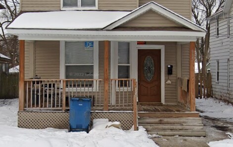 Foto principal - 935 Prospect Ave NE