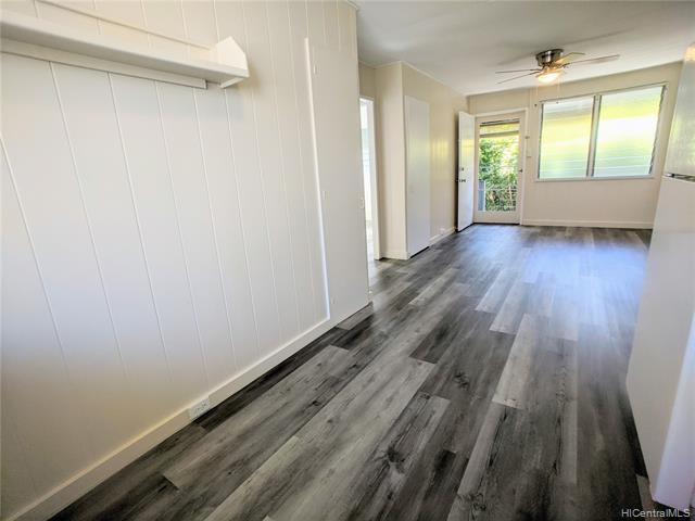 Building Photo - 2920 Kaimuki Ave