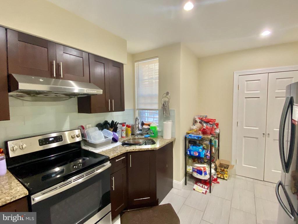Foto principal - 2221 N Park Ave