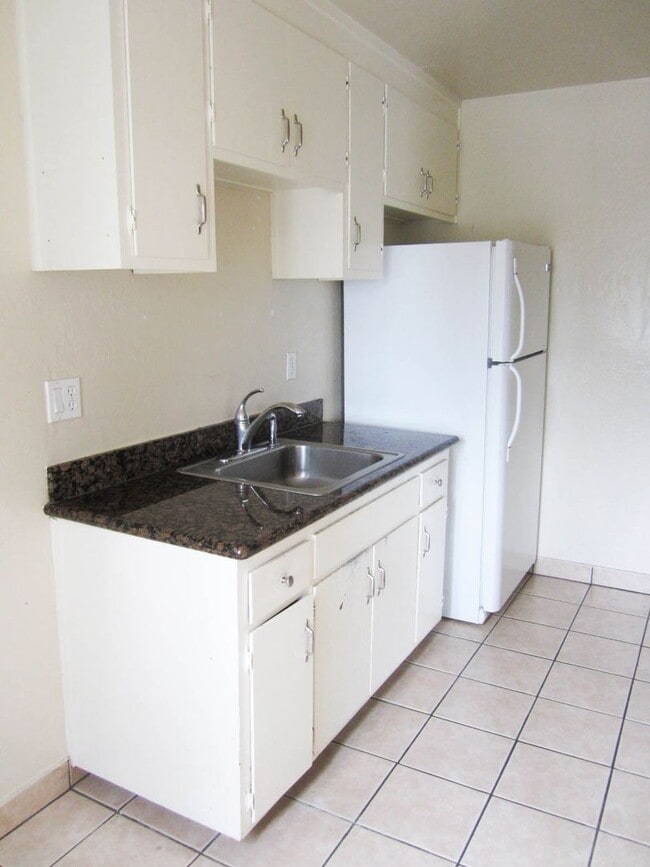 Foto del edificio - LEWIS 446/448