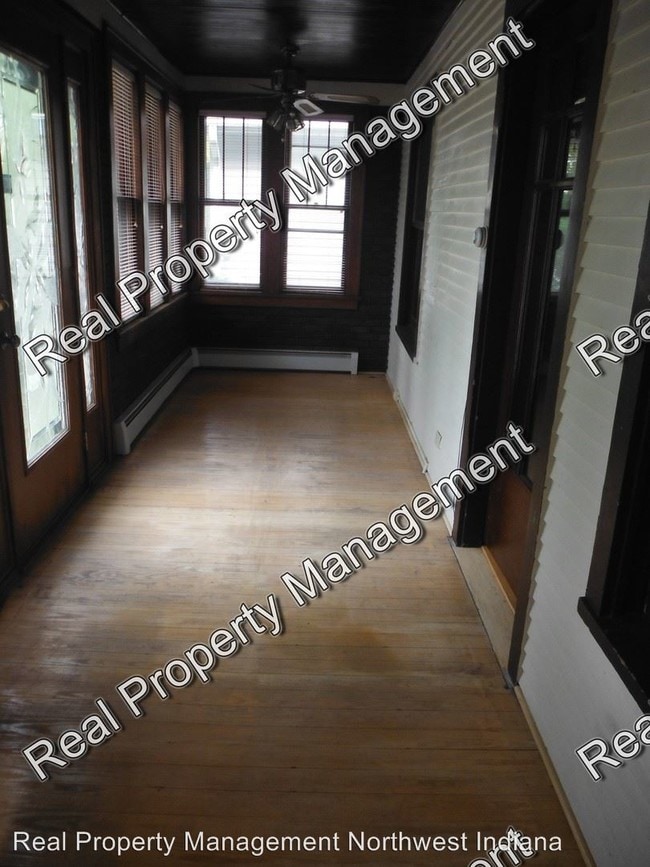 Building Photo - 3 br, 2 bath House - 1733 Atchison Avenue