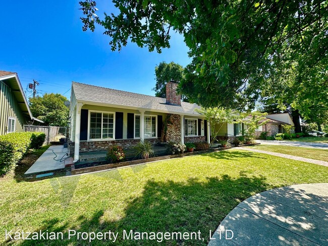 Building Photo - 3 br, 2 bath House - 930 W Mariposa Ave