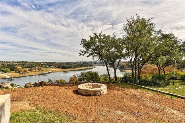 Building Photo - 713 Nomad Dr