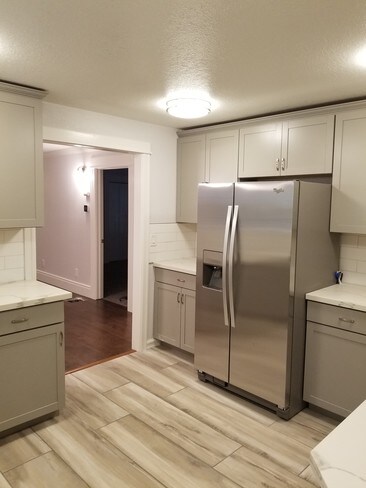 Building Photo - 810 28th St