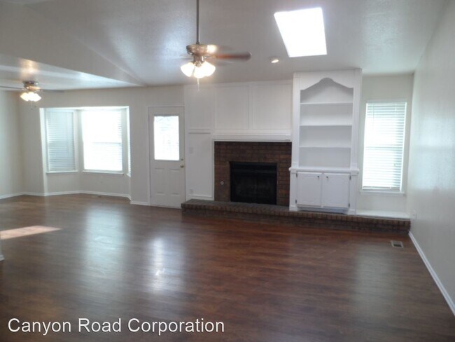 Building Photo - 3 br, 2 bath House - 197 22nd Ave NE