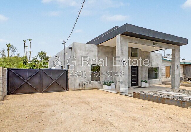 Building Photo - 2312 E Curnow Dr