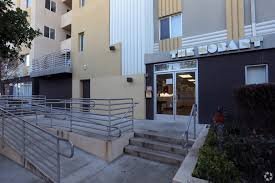 Foto del edificio - 924 S Hobart Blvd
